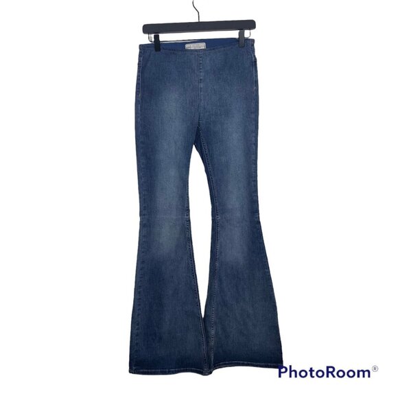 Free People Pull-On Flare Jeans – Size 26 - Picture 2 of 11